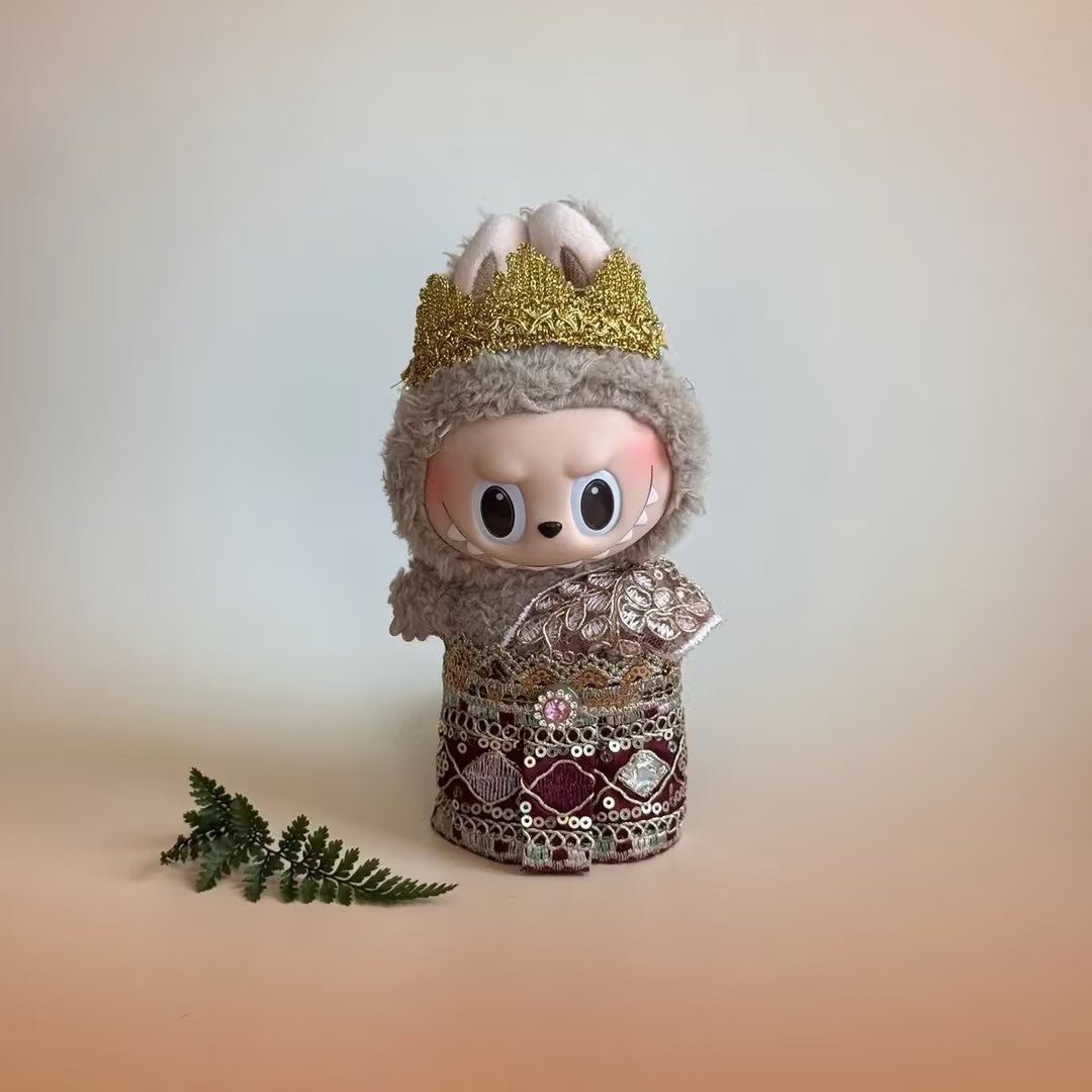 Labubu High-End Clothing (with Headpiece)--04